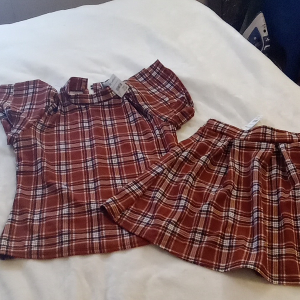 2 piece skirt set sz L